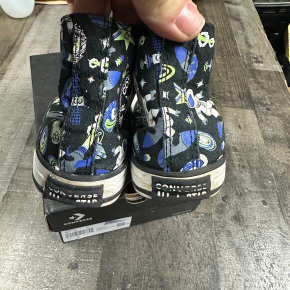 Converse Kids Size 13 A02967F Space Chuck Taylor Easy On Astronaut Galaxy - Picture 8 of 10